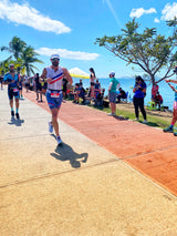 Sleeveless Cycling Jersey in white with blue and red stripes