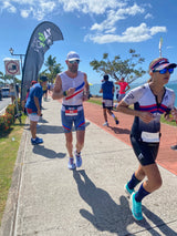 Sleeveless Cycling Jersey in white with blue and red stripes