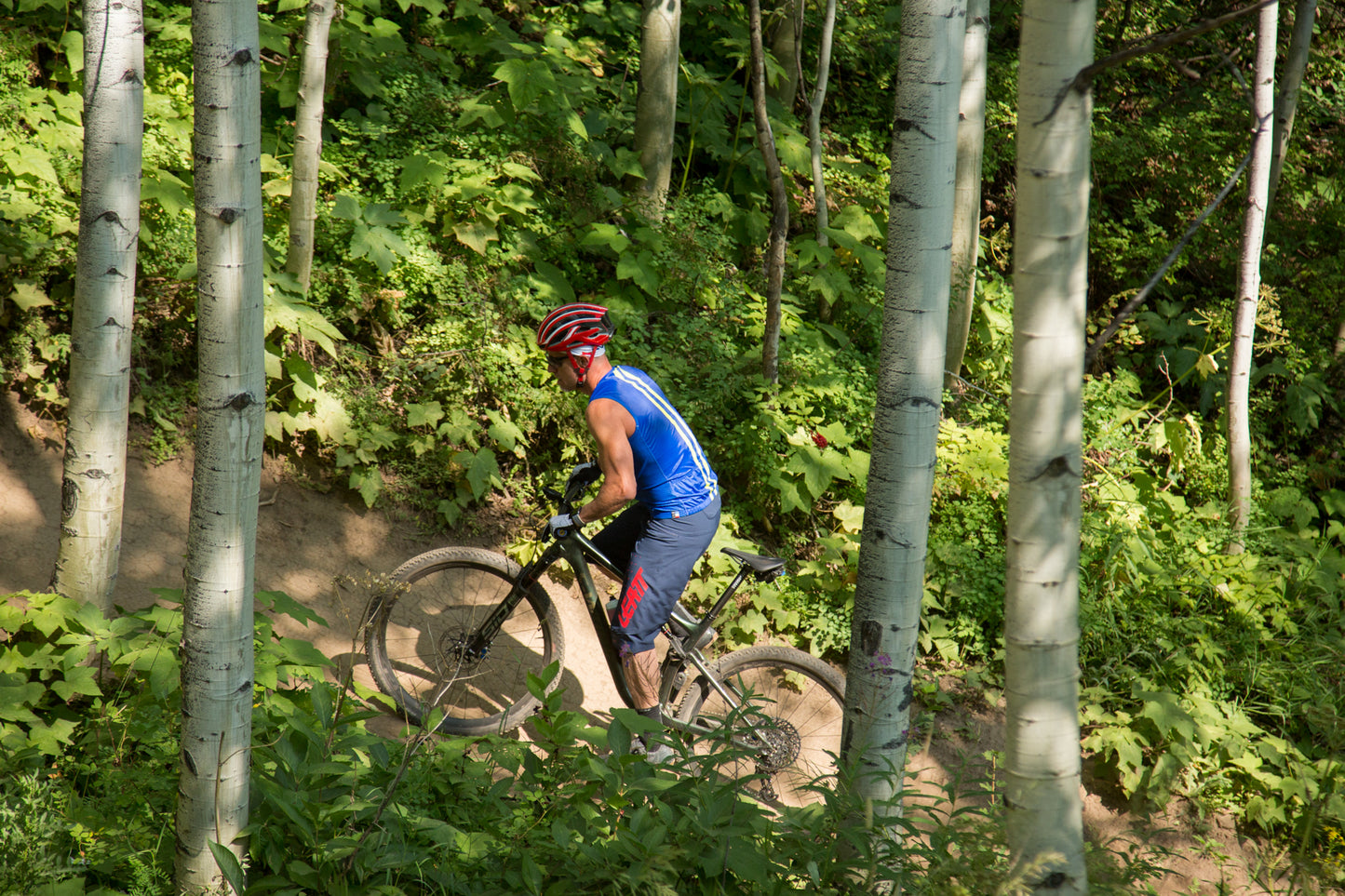 Sleeveless Cycling Jersey with pockets in Navy Blue