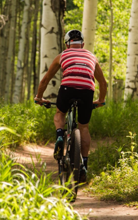 Cycling Surf Tank Top in Red