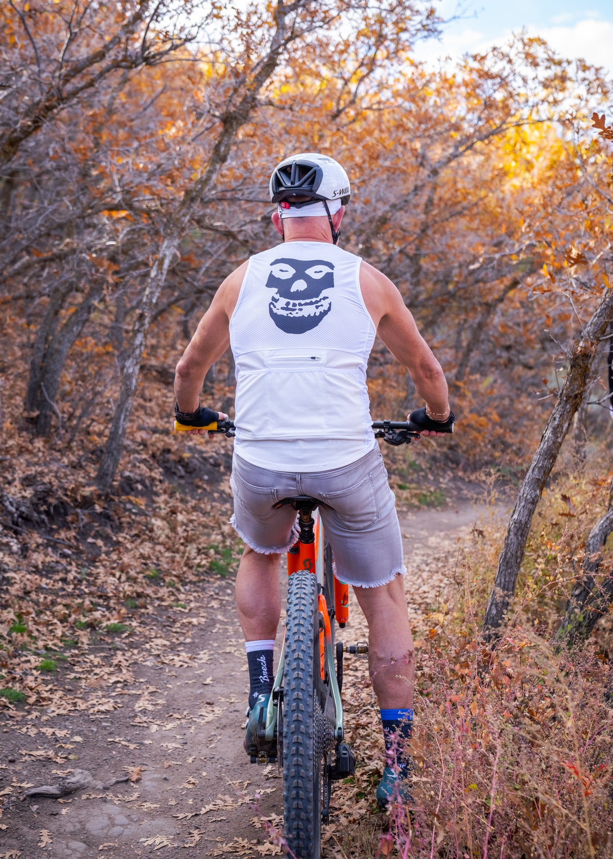 Skull Dirt Tank Top White